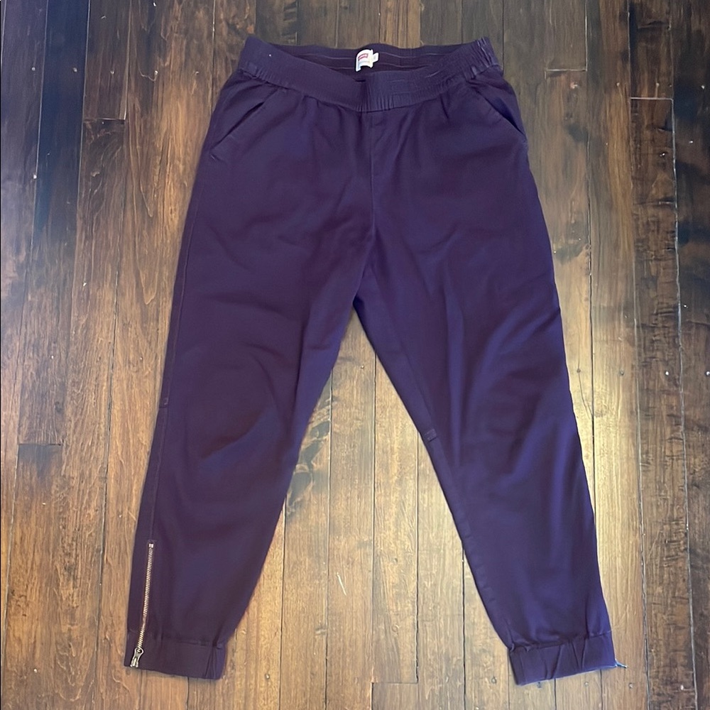 Levi’s Purple Chino Jogger